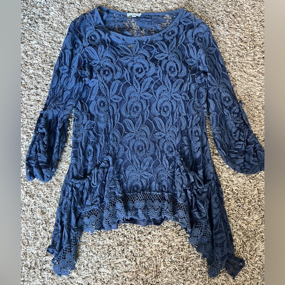 Boutique Navy Lace Tunic with Matching Underlay - Picture 1 of 9